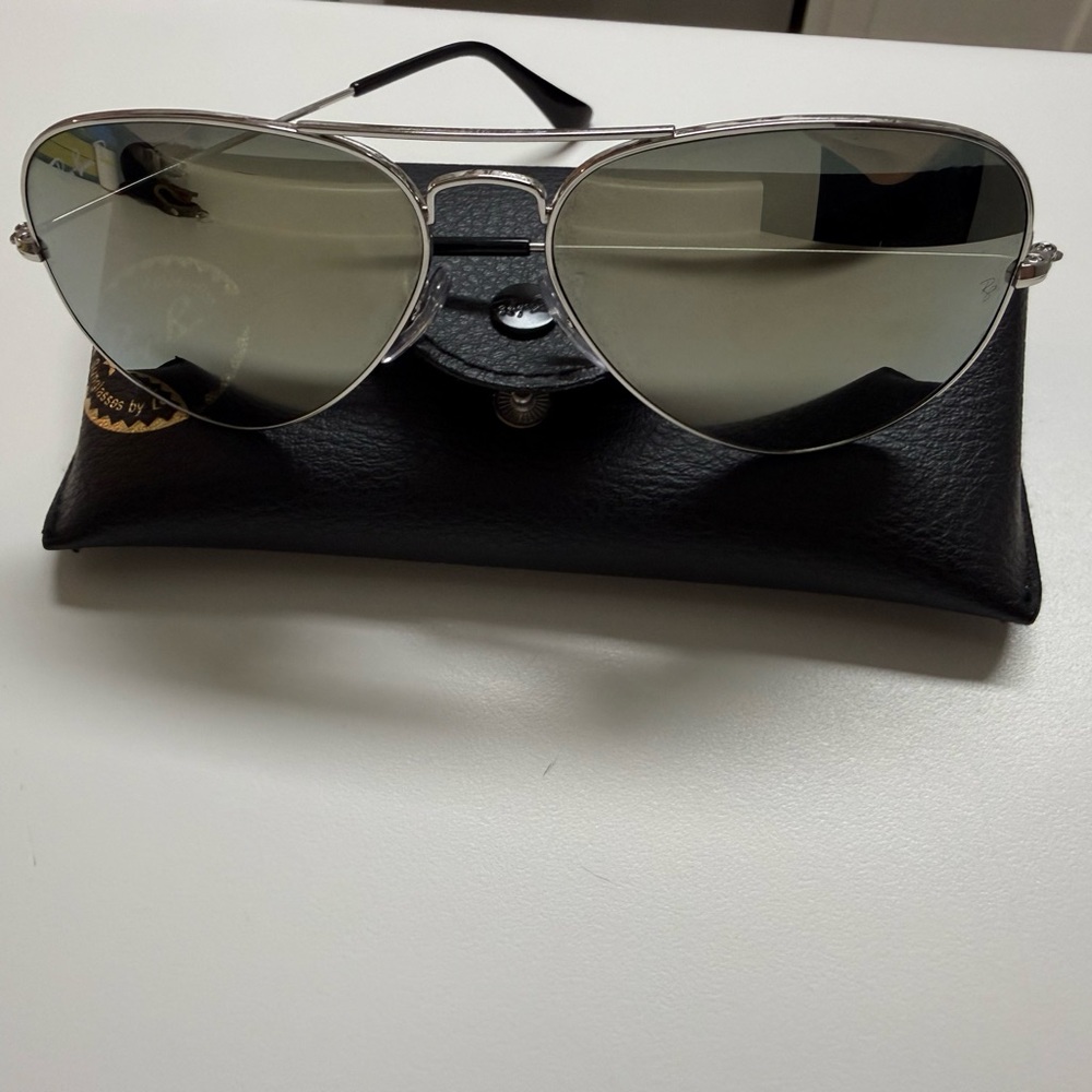 Ray-Ban Silver Aviator Sunglasses